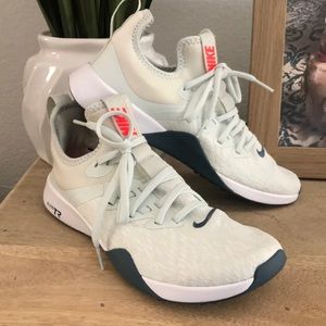 Nike Elite TR Sneakers